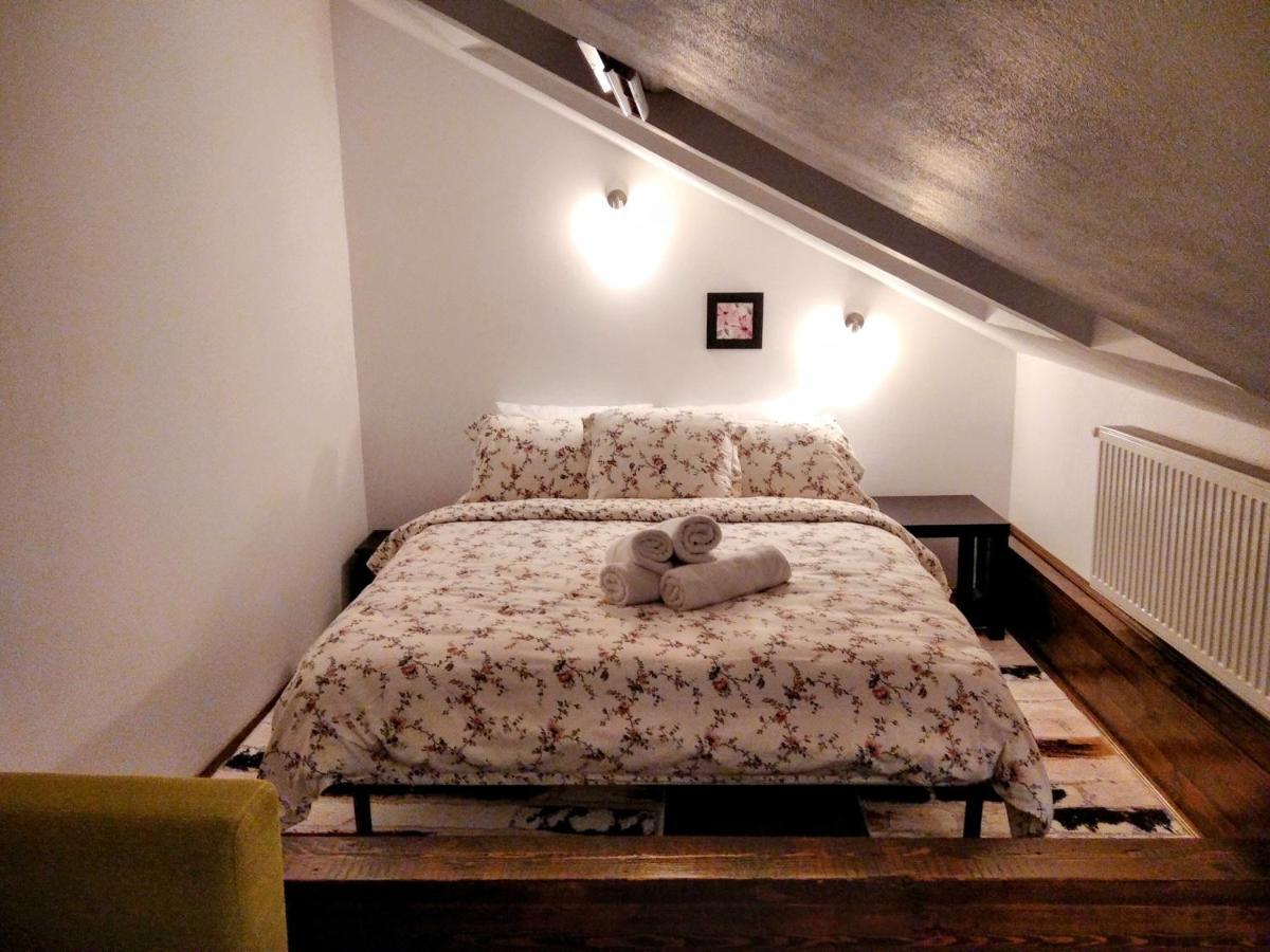 Lovely Central Apartment Brasov Bagian luar foto