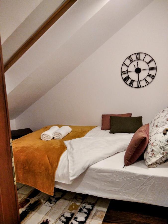 Lovely Central Apartment Brasov Bagian luar foto