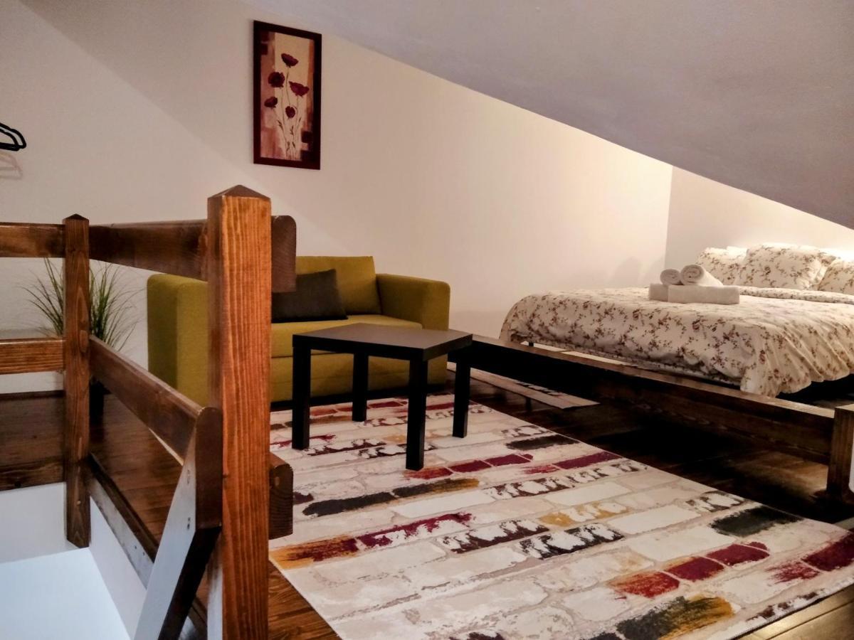 Lovely Central Apartment Brasov Bagian luar foto